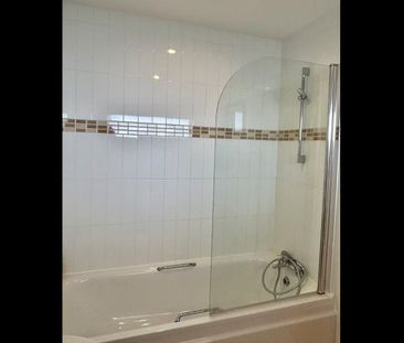 1 Bed Flat, Cornell Square, SW8 - Photo 6