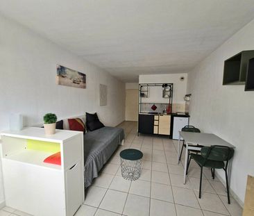 Location appartement 1 pièce 22.5 m² à Toulon (83100) - Photo 4