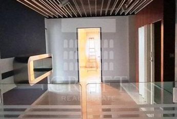 Attic-Cassia: 250mq. Top floor in addition to 250mq. of panoramic terraces. Spacious living, dining, 5 bedrooms, 3 baths, maid’s room, 3 panoramic terraces, parking, silent,. Located at begining of Cassia, near Schools. Ref 160