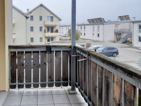 4-Zimmerwohnung mit Balkon und KFZ-Stellplatz - Photo 2