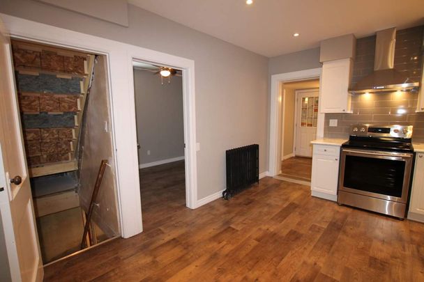 2 Garibaldi Street - Photo 1