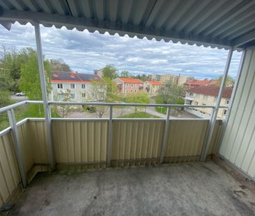 Salstagatan, Flen - Photo 2