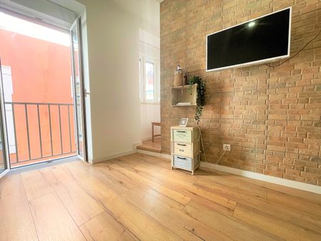 Apartamento T1 mobilado para arrendar S Vicente, junto Panteão e Mercado Santa Clara, Lisboa - Photo 5