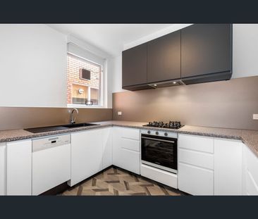 3/12 Stawell Street, Kew, Vic 3101 - Photo 3