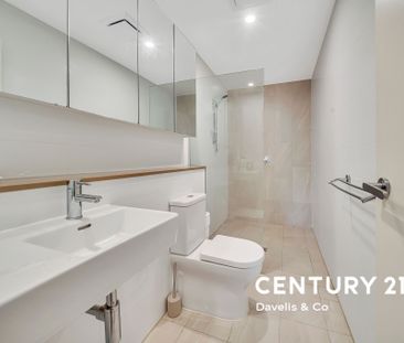 Luxury Two-Bedroom Apartment - Photo 6