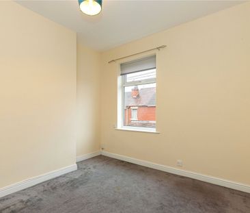 Wolseley Road, Newcastle, Staffordshire, ST5 - Photo 3