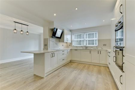 5 bedroom detached house to rent - Photo 5