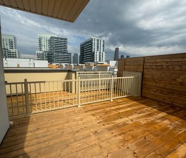 For Lease - 130 Honeycrisp Crescent Unit# TH 310, Vaughan, Ontario - Photo 2