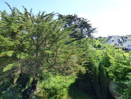 Location Appartement 2 pièces 50m² LANNION 22300 - Photo 5