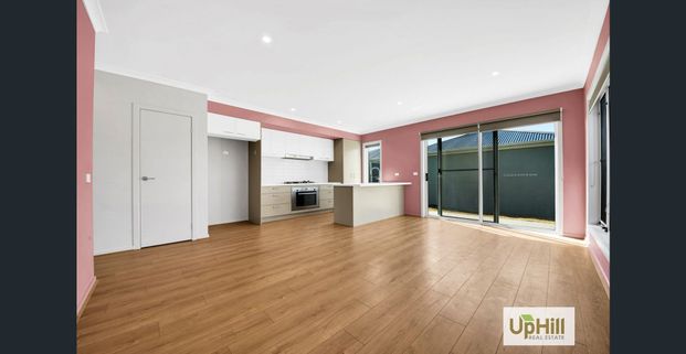 Modern Family Living – 1 Image Walk, Clyde North VIC 3978 - Photo 1