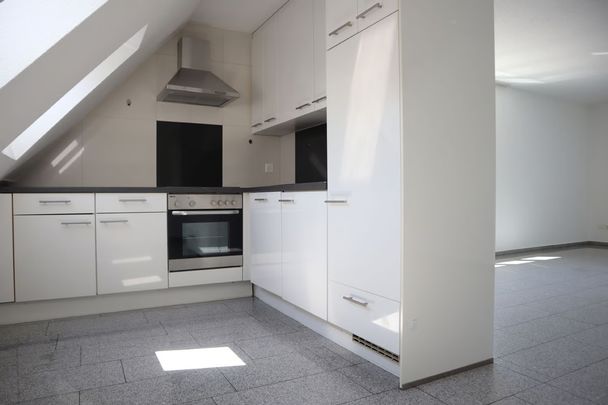 4.5 Zimmer, 109 m², 2. Stock - Photo 1