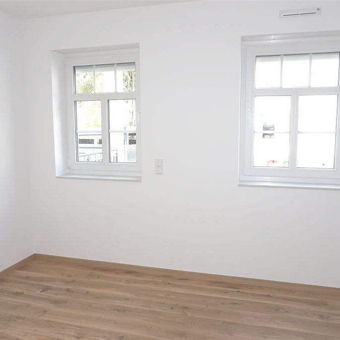 Luxuriöse, barrierefreie Mietwohnung inkl. Einbauküche, Fußbodenheizung und Stellplatz in Top Lux-Pendler Lage!! - Photo 1