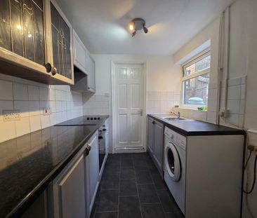 3 bedroom terraced house to rent - Photo 6