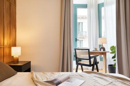 Carrer Gran de Gràcia, Barcelona, Catalonia 08012 - Photo 5