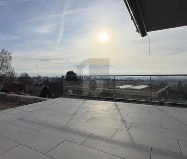 EXCLUSIVE, QUIET AND LIGHT-FLOODED HOME - Photo 4