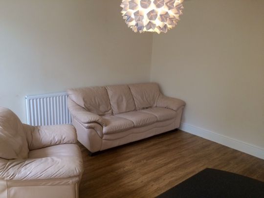 4 Bed Semi-Detached House, Finchley Road, M14 - Photo 1