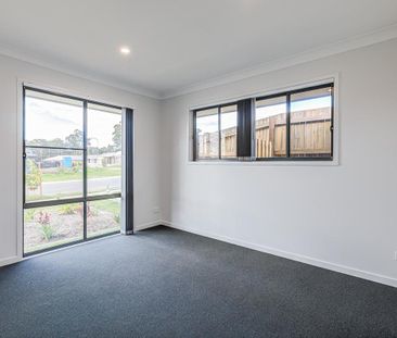 Lovely Family Home - Photo 3