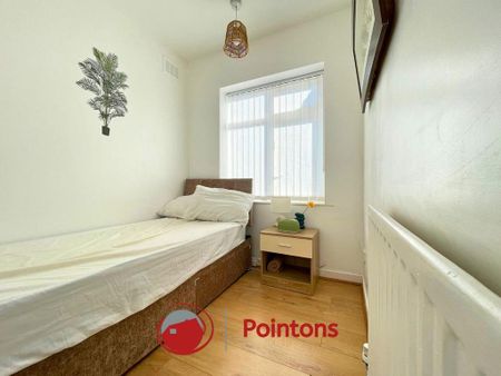 3 bedroom semi-detached house to rent - Photo 2
