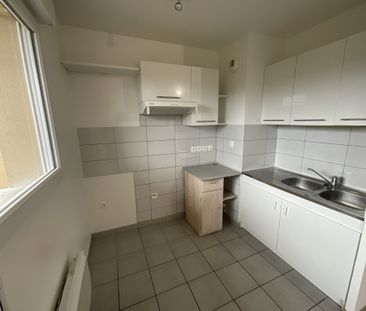 Location Appartement 2 pièces 47m² BOURGES 18000 - Photo 3