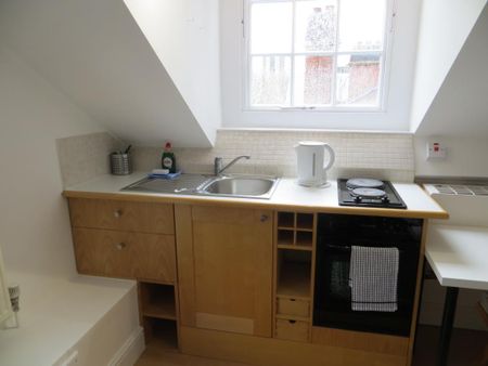 Flat 503 Fulham Palace Road, Fulham W6 9HH - Photo 4