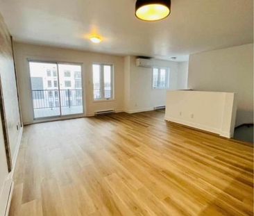 4 1/2 récent et rénové ! Prêt maintenant ! - Photo 2