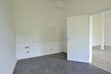 2 Kaltmieten als Gutschrift gemütliche 2-Raumwohnung , unmittelbar am Schloßpark gelegen - Foto 2