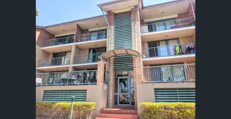 Heart of Southport 2 Bedroom Unit - Photo 3