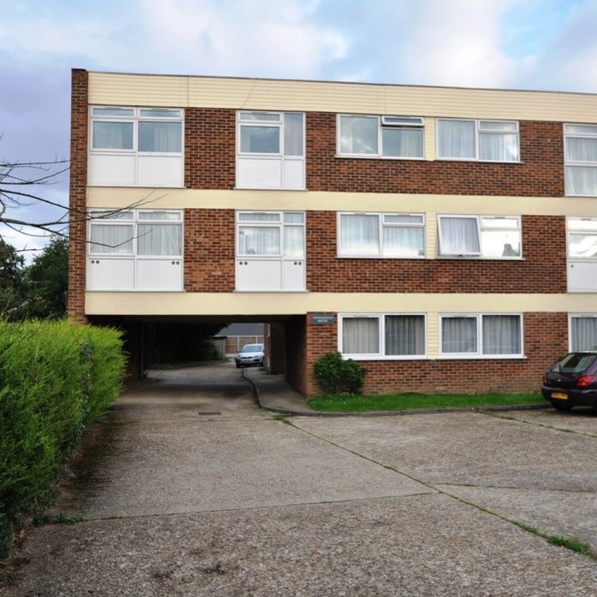 1 bedroom Apartment - TENTERFIELD HOUSE, WELWYN - Photo 1