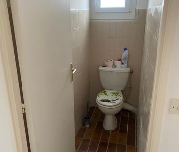 Seclin rue Desmazieres, apt T3 de 80m2 au 2eme étage. 650€ ET 80€ d... - Photo 6