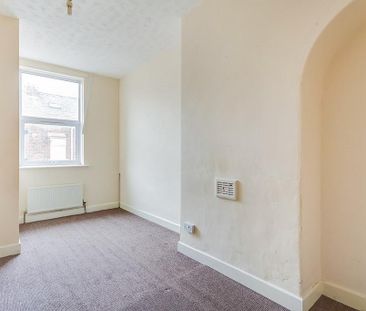 4 bedroom terraced house to rent - Photo 5