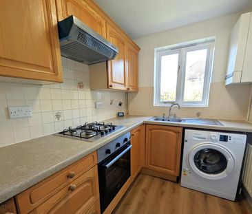 Lavender Road, Woking, Surrey, GU22 - Photo 4
