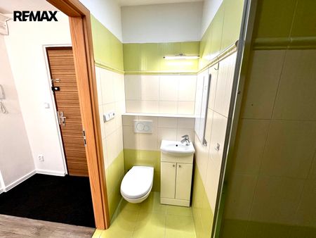 Pronájem bytu 2+kk v osobním vlastnictví 40 m², Kladno - Photo 4