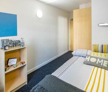 1 bedroom in a flat share to rent - Photo 6