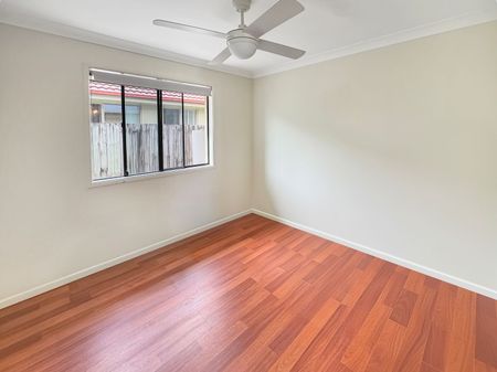 Large Family Home on Corner Block - Photo 3