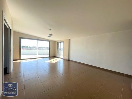 Location Appartement 4 pièces 84m² AVIGNON 84000 - Photo 2