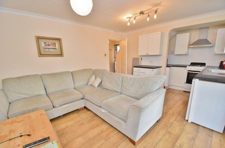 4 bedroom terraced house to rent - Photo 4