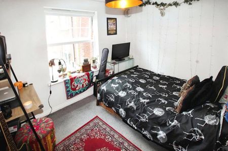 2 bedroom flat to rent - Photo 5