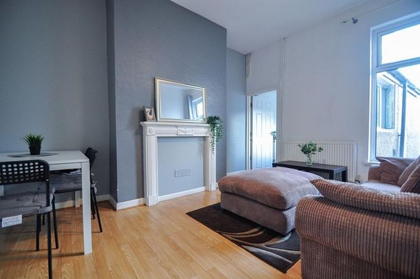 5 bedroom property to rent - Photo 1