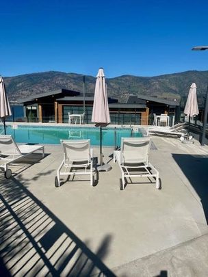Serenity on Sunset Drive - Photo 1