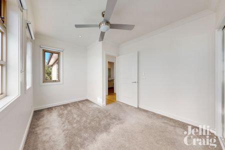 1/77 Shannon Street, Box Hill North - Photo 2