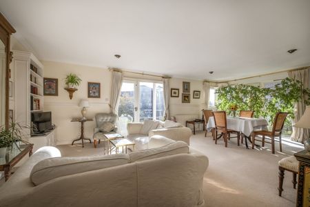 3 bedroom flat to rent - Photo 2