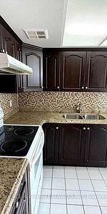 Duke Of York/Burhamthorpe Stunning +Spacious 2Bdrm +Den Lrg Kitchen - Photo 4