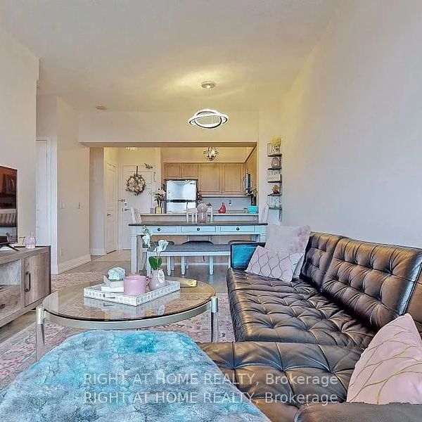 350 Red Maple Road #817 - Photo 1