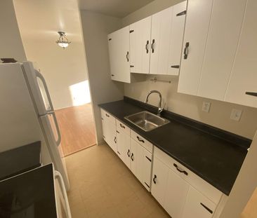 17 Eldon Hall Place - Unit 507 - Photo 6