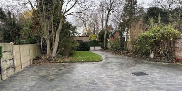 Gelijkvloers app. te huur in Stabroek voor € 1.275 met 4 slaapkamers - Photo 1