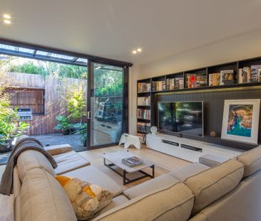 Yarraville - Photo 1