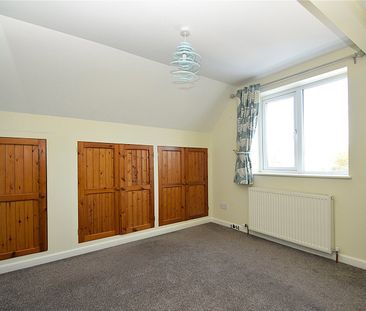 4 bed semi-detached bungalow to rent in Scalby Road, Scarborough, YO13 - Photo 6