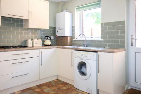 2 bedroom terraced house to rent - Photo 5