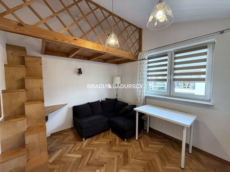Klimatyczne mieszkanie z antresolą i balkonem - Фото 4