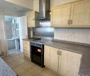 3 bedroom terraced house to rent - Photo 6